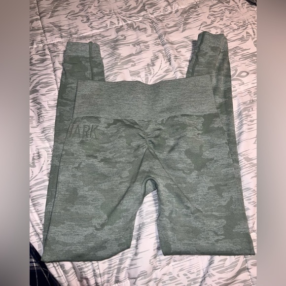 Teal gymshark leggings - Picture 3 of 3